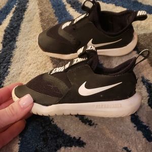 Toddler shoes sz8